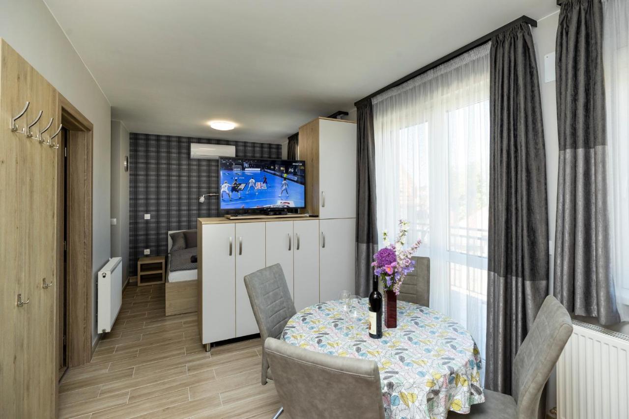 Star Apartman Eger Exterior foto