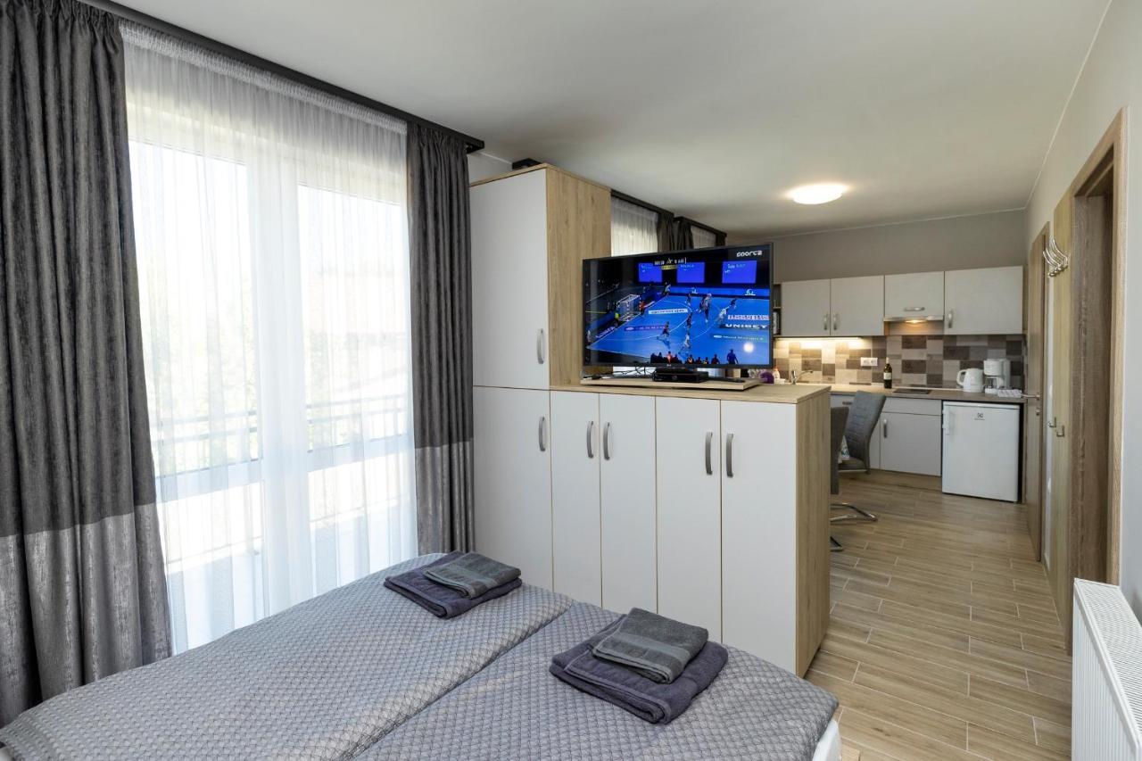 Star Apartman Eger Exterior foto
